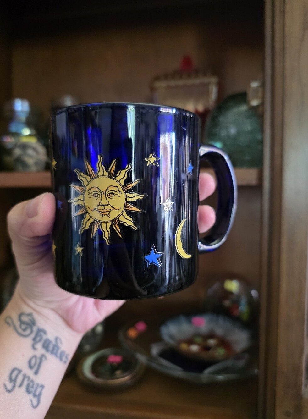 Vintage | 1990s cobalt blue glass coffee mug by Libbey, Celestial Design | Guc.